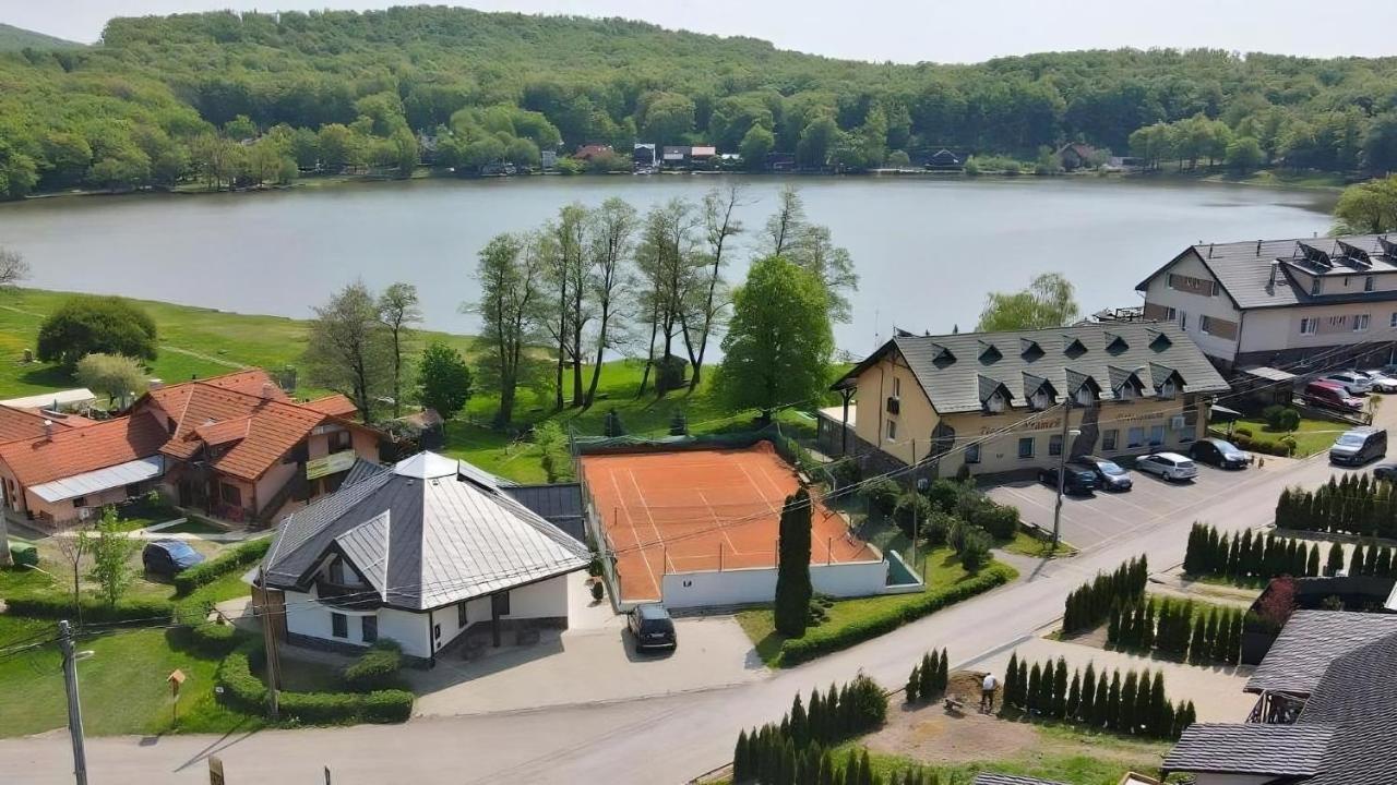 Penzion Pramen Vinné Eksteriør billede